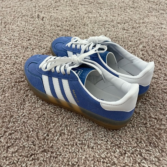 Samba Adidas size 7.5, never worn. Bought for $200, asking $115 - Picture 2 of 3